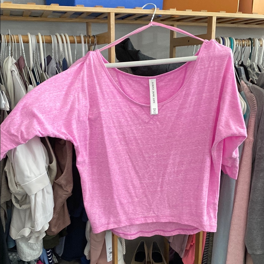 Lorna Jane Relaxed Pink Crop Blouse with 3/4 Sleeves
